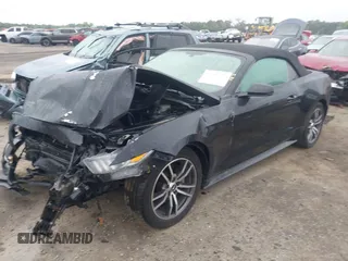 2017 Ford Mustang EcoBoost Premium z VIN 1FATP8UH3H5295820, wystawiony jako IAAI lot #42346977 z przebiegiem 176 665 mil mil oraz . Historia ofert i sprzedaży dostępna na DreamBid. Obrazek 2.