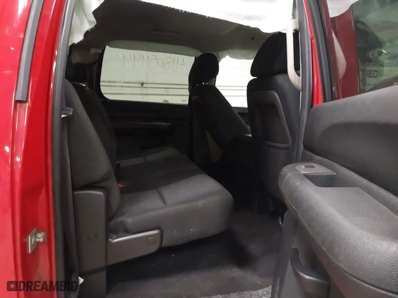 2011 Chevrolet Silverado 1500 LT with VIN 1GCPKSE3XBF208863, listed as a IAAI auction lot 41805444 with 280,658 mi miles. Bid and sale history available at carsss.com. Image 8.