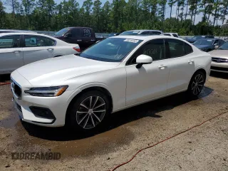 2021 Volvo S60 Momentum with VIN 7JR102FK5MG091743, listed as a Copart auction lot 58316763 with 17,214 mi miles. Bid and sale history available at carsss.com. Image 1.