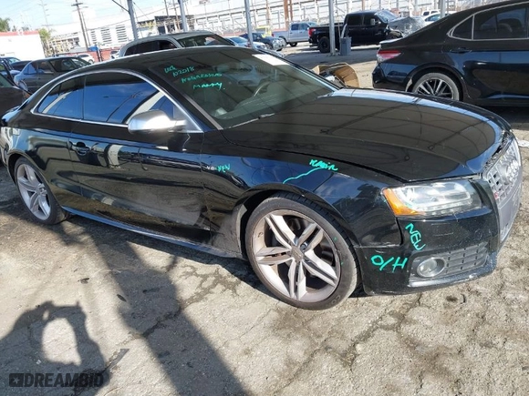 2012 Audi S5 Prestige with VIN WAUVVAFR3CA012447, listed as a IAAI auction lot 41847641 with 95,101 mi miles. Bid and sale history available at carsss.com. Image 1.