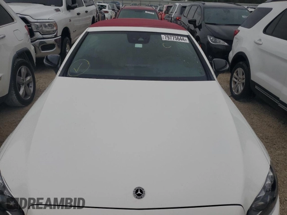 2023 Mercedes-Benz C 300 z VIN W1KWK8DB7PG127964, wystawiony jako Copart lot #79775644 z przebiegiem Nie podano mil oraz Nie do naprawy • Non repairable. Historia ofert i sprzedaży dostępna na DreamBid. Obrazek 11.