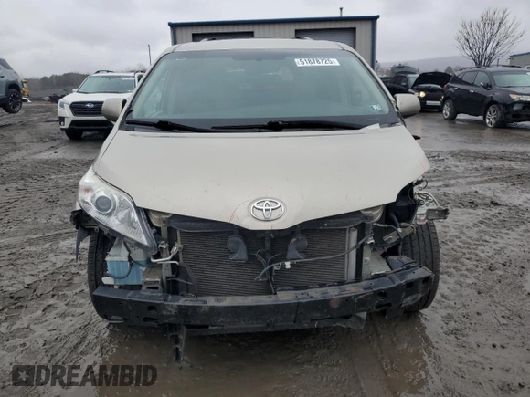 2017 Toyota Sienna LE with VIN 5TDJZ3DC8HS149992, listed as a Copart auction lot 51878725 with 90,299 mi miles and Salvage title. Bid and sale history available at DreamBid. Image 5.