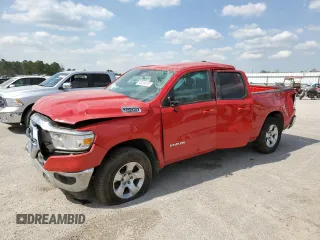 2021 Ram 1500 Big Horn z VIN 1C6SRFBT9MN603568, wystawiony jako Copart lot #49234735 z przebiegiem 55 741 mil mil oraz Szkoda całkowita • Salvage title. Historia ofert i sprzedaży dostępna na DreamBid. Obrazek 1.