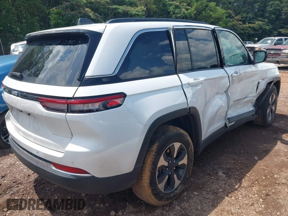 2024 Jeep Grand Cherokee с VIN 1C4RJYB60R8518323, выставлен на аукционе IAAI как лот 42462599 с пробегом 56 463 миль миль и . История ставок и продаж доступна на DreamBid. Изображение 4.