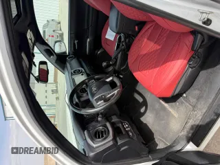 2017 Toyota Tacoma SR5 z VIN 3TMDZ5BN5HM034991, wystawiony jako Copart lot #55537765 z przebiegiem 100 731 mil mil oraz Czysty tytuł • Clean title. Historia ofert i sprzedaży dostępna na DreamBid. Obrazek 5.