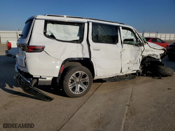 2024 Jeep Wagoneer Series II with VIN 1C4SJVBP6RS167820, listed as a Copart auction lot 48431625 with 17,667 mi miles and Salvage Title. Bid and sale history available at carsss.com. Image 3.