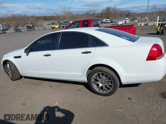 2011 Chevrolet Caprice z VIN 6G1MK5T28BL524726, wystawiony jako IAAI lot #41771386 z przebiegiem 174 194 mil mil oraz . Historia ofert i sprzedaży dostępna na DreamBid. Obrazek 15.