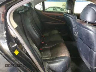 2011 Lexus LS 460 z VIN JTHBL5EF8B5103973, wystawiony jako Copart lot #56885645 z przebiegiem 191 841 mil mil oraz Szkody całkowita. Historia ofert i sprzedaży dostępna na DreamBid. Obrazek 10.