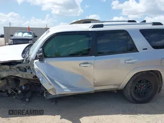 2020 Toyota 4Runner SR5 with VIN JTEZU5JR6L5224902, listed as a IAAI auction lot 42526718 with 75,673 mi miles and . Bid and sale history available at DreamBid. Image 15.
