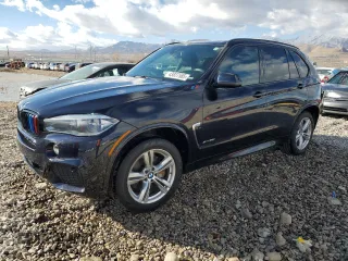 2015 BMW X5 xDrive50i z VIN 5UXKR6C56F0J78933, wystawiony jako Copart lot #43827585 z przebiegiem 139 938 mil mil oraz Szkody całkowita. Historia ofert i sprzedaży dostępna na DreamBid. Obrazek 1.