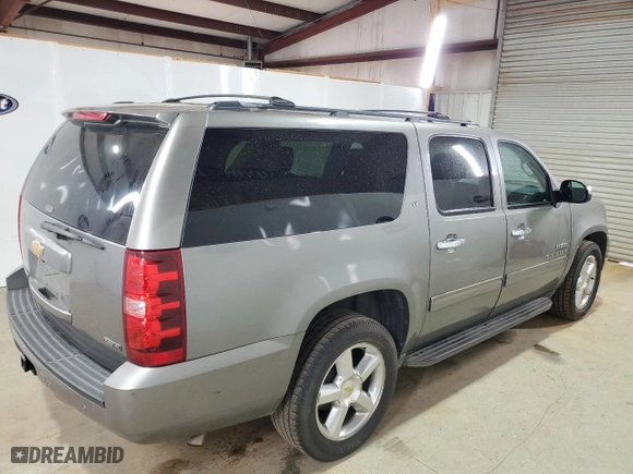 2012 Chevrolet Suburban LT with VIN 1GNSCJE05CR235421, listed as a Copart auction lot 44346845 with 256,874 mi miles and Clean Title. Bid and sale history available at carsss.com. Image 3.