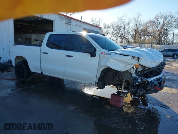 2022 Chevrolet Silverado 1500 Custom Trail Boss with VIN 3GCPDCEDXNG573426, listed as a IAAI auction lot 41034684 with 29,033 mi miles and . Bid and sale history available at DreamBid. Image 1.