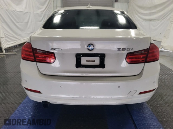 2015 BMW 3 Series 320i xDrive with VIN WBA3C3C54FP662870, listed as a Copart auction lot 59716875 with 98,077 mi miles and Clean title. Bid and sale history available at DreamBid. Image 6.