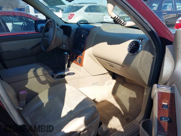 2008 Ford Explorer Eddie Bauer with VIN 1FMEU64EX8UA10750, listed as a IAAI auction lot 41705406 with 230,506 mi miles. Bid and sale history available at carsss.com. Image 5.