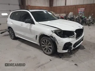 2019 BMW X5 xDrive40i z VIN 5UXCR6C55KLL03630, wystawiony jako IAAI lot #42060030 z przebiegiem 62 460 mil mil oraz . Historia ofert i sprzedaży dostępna na DreamBid. Obrazek 1.