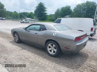 2011 Dodge Challenger z VIN 2B3CJ4DG9BH570295, wystawiony jako IAAI lot #42288192 z przebiegiem 162 094 mil mil oraz . Historia ofert i sprzedaży dostępna na DreamBid. Obrazek 3.