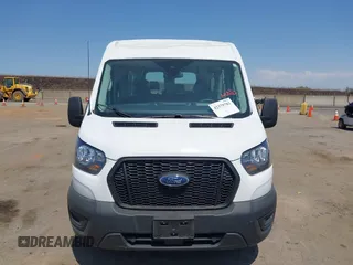 2023 Ford Transit Passenger XL with VIN 1FBAX2CG7PKC04821, listed as a IAAI auction lot 42379783 with 15,909 mi miles and . Bid and sale history available at DreamBid. Image 12.