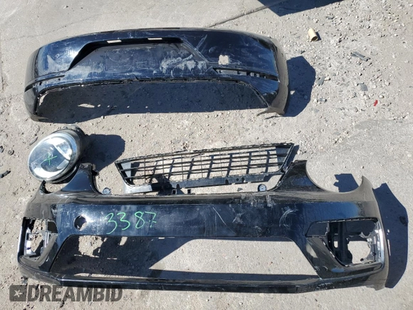 2013 Volkswagen Beetle with VIN 3VW7S7AT3DM819093, listed as a Copart auction lot 49997645 with 43,233 mi miles and Salvage Title. Bid and sale history available at DreamBid. Image 12.