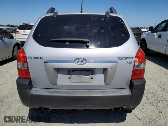 2005 Hyundai Tucson GLS with VIN KM8JN12D45U042095, listed as a Copart auction lot 69722604 with 182,394 mi miles and Salvage Title. Bid and sale history available at carsss.com. Image 6.