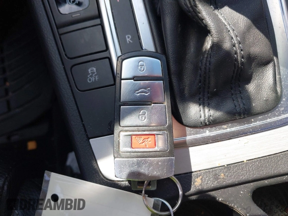 2013 Volkswagen CC Sport с VIN WVWBN7AN7DE556635, выставлен на аукционе IAAI как лот 41808795 с пробегом 88 482 миль миль и . История ставок и продаж доступна на DreamBid. Изображение 11.