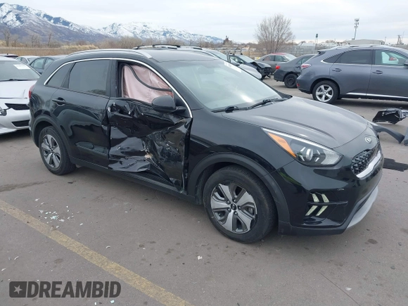2020 Kia Niro LXS with VIN KNDCB3LC6L5369757, listed as a IAAI auction lot 41461384 with 143,926 mi miles. Bid and sale history available at carsss.com. Image 1.