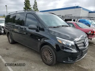 2022 Mercedes-Benz Metris with VIN W1WV0FEY5N4158409, listed as a Copart auction lot 45286594 with 10,109 mi miles and Salvage Title. Bid and sale history available at DreamBid. Image 4.
