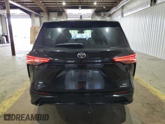 2021 Toyota Sienna XSE with VIN 5TDDRKEC5MS029633, listed as a Copart auction lot 54865605 with 320,217 mi miles and Salvage title. Bid and sale history available at DreamBid. Image 6.