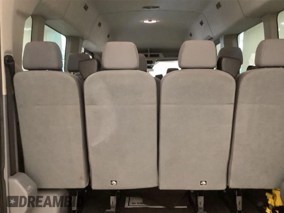 2017 Ford Transit XL z VIN 1FBAX2CM4HKA64864, wystawiony jako IAAI lot #42636468 z przebiegiem 56 010 mil mil oraz . Historia ofert i sprzedaży dostępna na DreamBid. Obrazek 1.