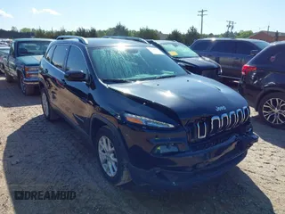2018 Jeep Cherokee Latitude Plus with VIN 1C4PJLLB5JD584433, listed as a IAAI auction lot 41982764 with 95,730 mi miles. Bid and sale history available at carsss.com. Image 1.