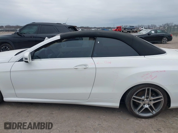 2016 Mercedes-Benz E 400 with VIN WDDKK6FF0GF319946, listed as a IAAI auction lot 41624659 with 54,551 mi miles and . Bid and sale history available at carsss.com. Image 14.