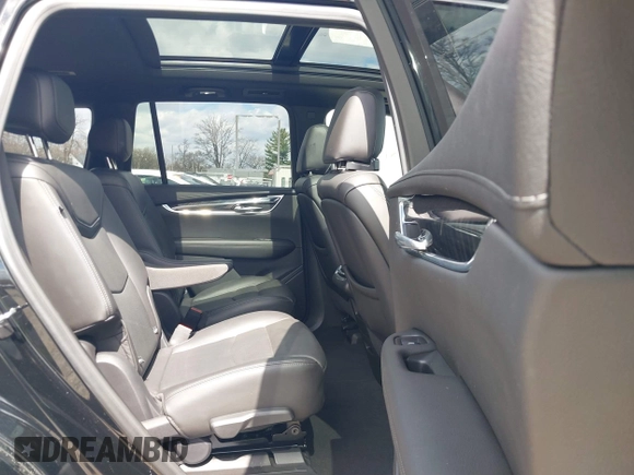 2020 Cadillac XT6 AWD Premium Luxury with VIN 1GYKPDRS0LZ140995, listed as a IAAI auction lot 41881265 with 46,375 mi miles and . Bid and sale history available at DreamBid. Image 8.