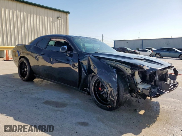 2015 Dodge Challenger SXT Plus z VIN 2C3CDZBG2FH723521, wystawiony jako Copart lot #52642195 z przebiegiem 145 834 mil mil oraz Szkoda całkowita • Salvage title. Historia ofert i sprzedaży dostępna na DreamBid. Obrazek 4.