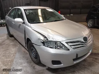 2011 Toyota Camry LE with VIN 4T1BF3EK1BU143243, listed as a IAAI auction lot 37704772 with 38,212 mi miles. Bid and sale history available at carsss.com. Image 1.