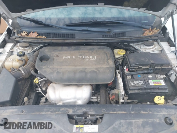 2016 Chrysler 200 Limited with VIN 1C3CCCAB3GN106062, listed as a IAAI auction lot 41900923 with 171,914 mi miles. Bid and sale history available at carsss.com. Image 10.