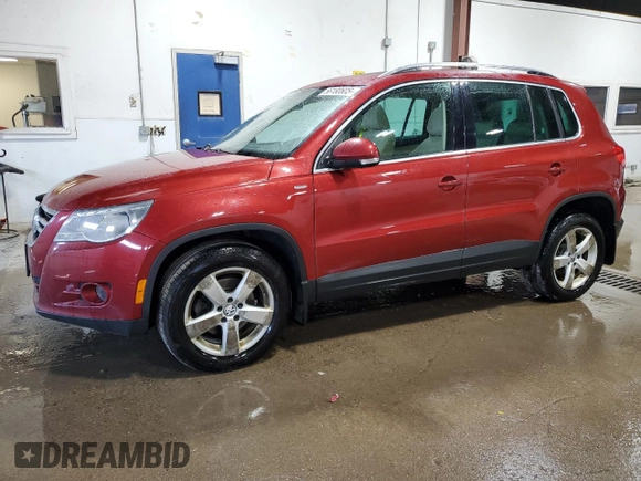 2010 Volkswagen Tiguan S with VIN WVGAV7AX8AW003815, listed as a Copart auction lot 56180605 with 149,047 mi miles and Clean title. Bid and sale history available at DreamBid. Image 1.