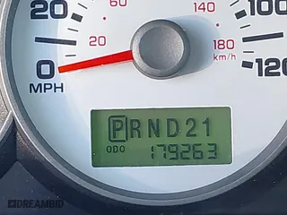 2005 Ford Escape Limited with VIN 1FMCU94145KA63604, listed as a IAAI auction lot 41825343 with 179,263 mi miles. Bid and sale history available at carsss.com. Image 16.