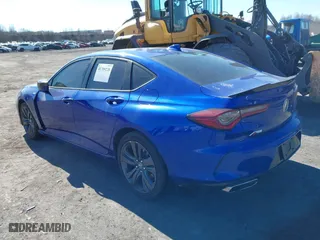 2022 Acura TLX w/A-Spec Package with VIN 19UUB5F54NA005992, listed as a IAAI auction lot 41709228 with 22,134 mi miles. Bid and sale history available at carsss.com. Image 3.