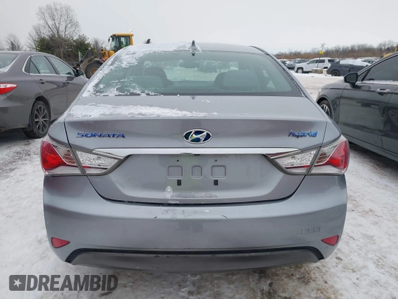 2014 Hyundai Sonata Hybrid Limited with VIN KMHEC4A4XEA117023, listed as a IAAI auction lot 41299461 with 154,822 mi miles. Bid and sale history available at carsss.com. Image 16.