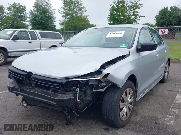 2014 Volkswagen Jetta S z VIN 3VW2K7AJ7EM217758, wystawiony jako IAAI lot #42461868 z przebiegiem 141 962 mil mil oraz . Historia ofert i sprzedaży dostępna na DreamBid. Obrazek 2.