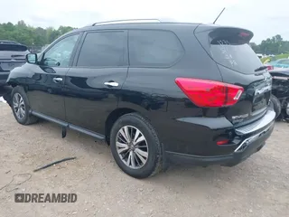 2017 Nissan Pathfinder Platinum with VIN 5N1DR2MM4HC611235, listed as a IAAI auction lot 42203255 with 20,772 mi miles and . Bid and sale history available at DreamBid. Image 3.