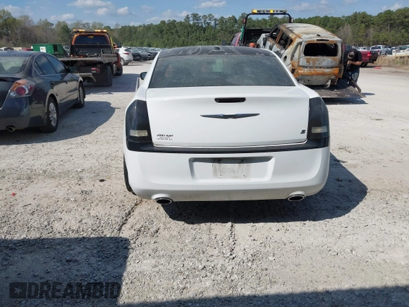 2013 Chrysler 300 with VIN 2C3CCABG8DH515452, listed as a IAAI auction lot 41901436 with 84,341 mi miles. Bid and sale history available at carsss.com. Image 16.