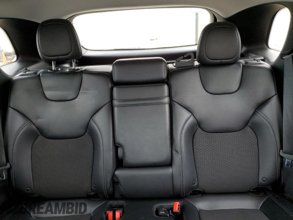 2019 Jeep Cherokee Latitude Plus with VIN 1C4PJMLN0KD384738, listed as a Copart auction lot 60099805 with 52,073 mi miles and Salvage title. Bid and sale history available at DreamBid. Image 10.