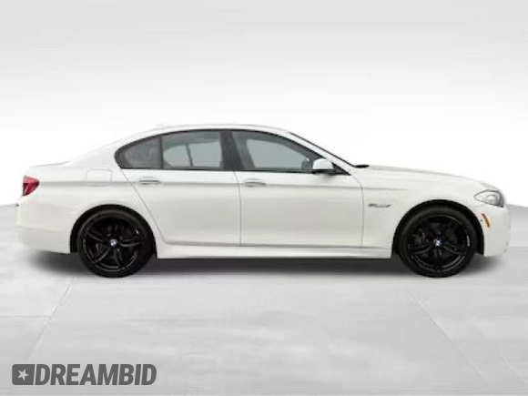 2013 BMW 5 Series 535i xDrive с VIN WBAFU7C52DDU77XXX, выставлен на аукционе Copart как лот 64940535 с пробегом 64 393 миль миль и Чистый • Clean title. История ставок и продаж доступна на DreamBid. Изображение 2.