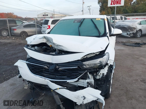 2023 Buick Encore GX Preferred z VIN KL4MMCSL7PB134298, wystawiony jako IAAI lot #40706507 z przebiegiem 9 120 mil mil oraz . Historia ofert i sprzedaży dostępna na DreamBid. Obrazek 2.