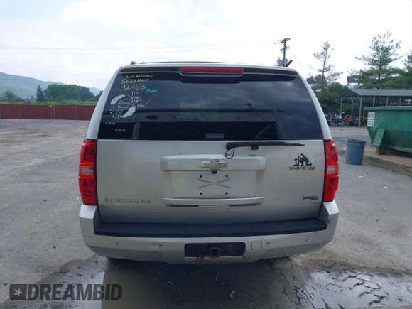 2011 Chevrolet Suburban LT with VIN 1GNSKJE32BR330742, listed as a IAAI auction lot 42435335 with 191,663 mi miles and . Bid and sale history available at DreamBid. Image 17.