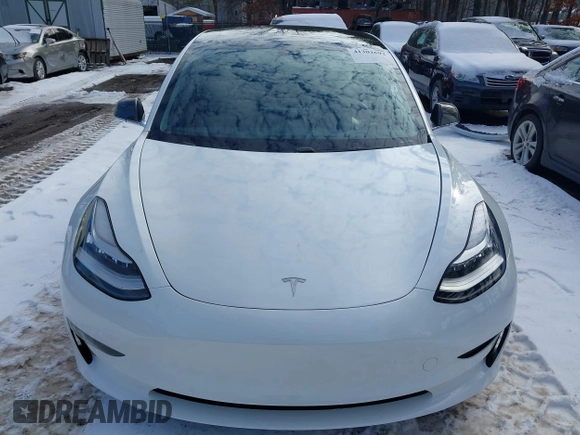 2020 Tesla Model 3 Performance z VIN 5YJ3E1EC5LF791879, wystawiony jako IAAI lot #41302692 z przebiegiem 76 502 mil mil oraz . Historia ofert i sprzedaży dostępna na DreamBid. Obrazek 13.