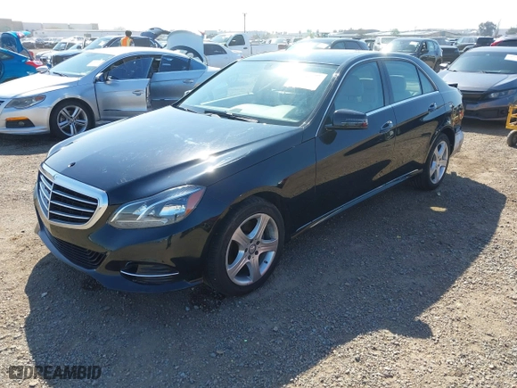 2015 Mercedes-Benz E-Class E 250 BlueTEC Luxury with VIN WDDHF0EB5FB120603, listed as a IAAI auction lot 41836068 with 112,264 mi miles. Bid and sale history available at carsss.com. Image 18.