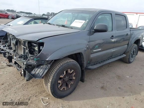 2010 Toyota Tacoma PreRunner with VIN 5TEJU4GN6AZ745967, listed as a IAAI auction lot 41475495 with NaN miles. Bid and sale history available at carsss.com. Image 18.