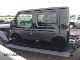 2022 Jeep Gladiator High Altitude with VIN 1C6HJTFG8NL168519, listed as a IAAI auction lot 42439845 with 16,786 mi miles and . Bid and sale history available at DreamBid. Image 15.