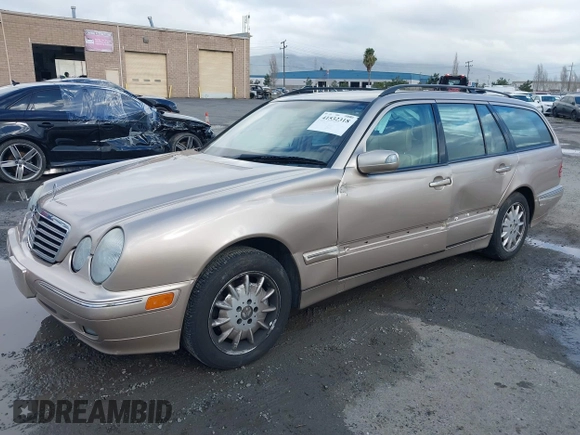 2001 Mercedes-Benz E-Class with VIN WDBJH65J41B349359, listed as a IAAI auction lot 41532318 with 96,375 mi miles. Bid and sale history available at carsss.com. Image 17.